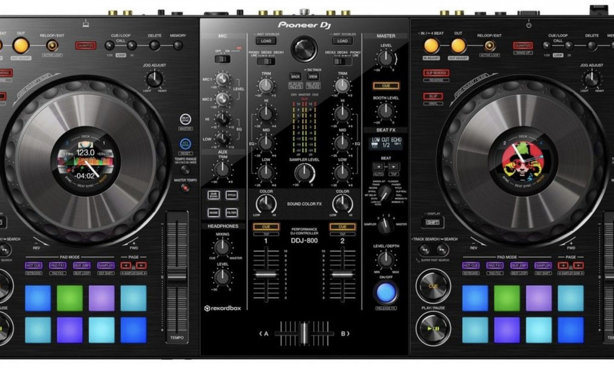 Audio equipment and instruments for rent, DJ pultas-kontroleris (Pioneer DDJ-800) rent, Vilnius