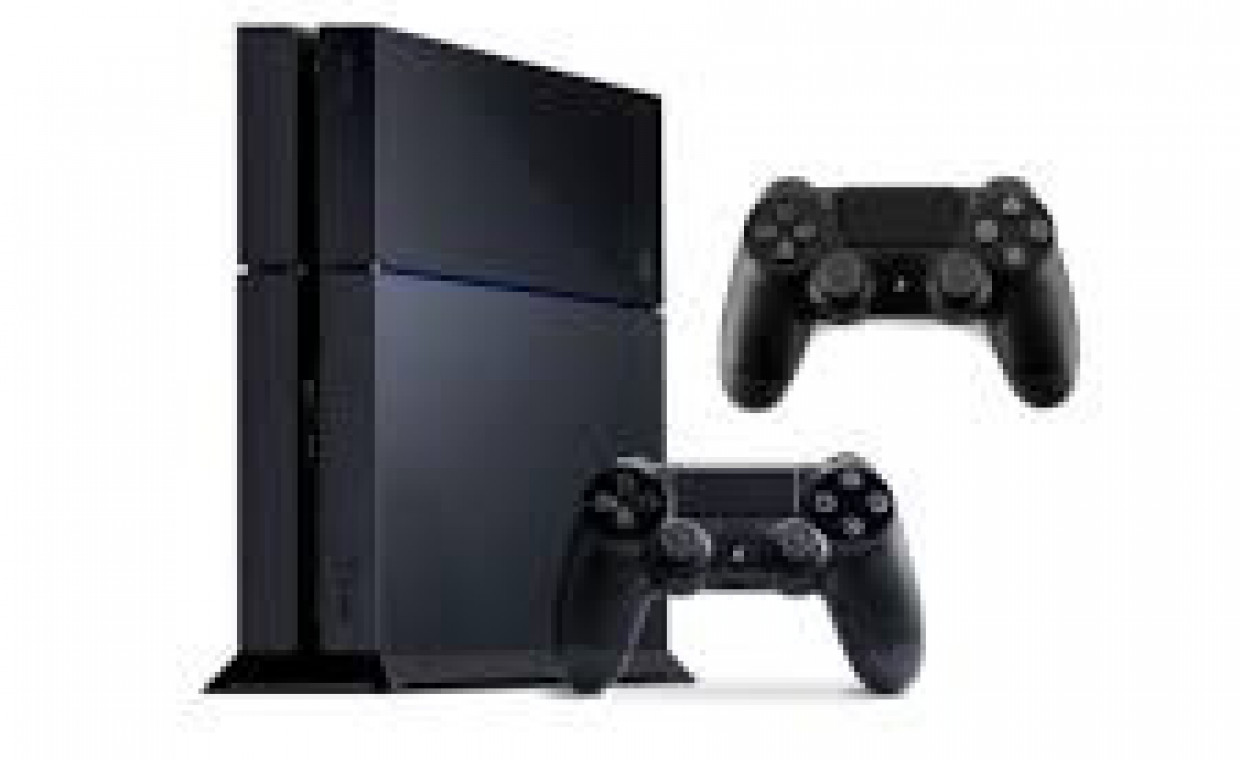 Gaming consoles for rent, Playstation 4 PS4 su 2 pulteliais rent, Vilnius