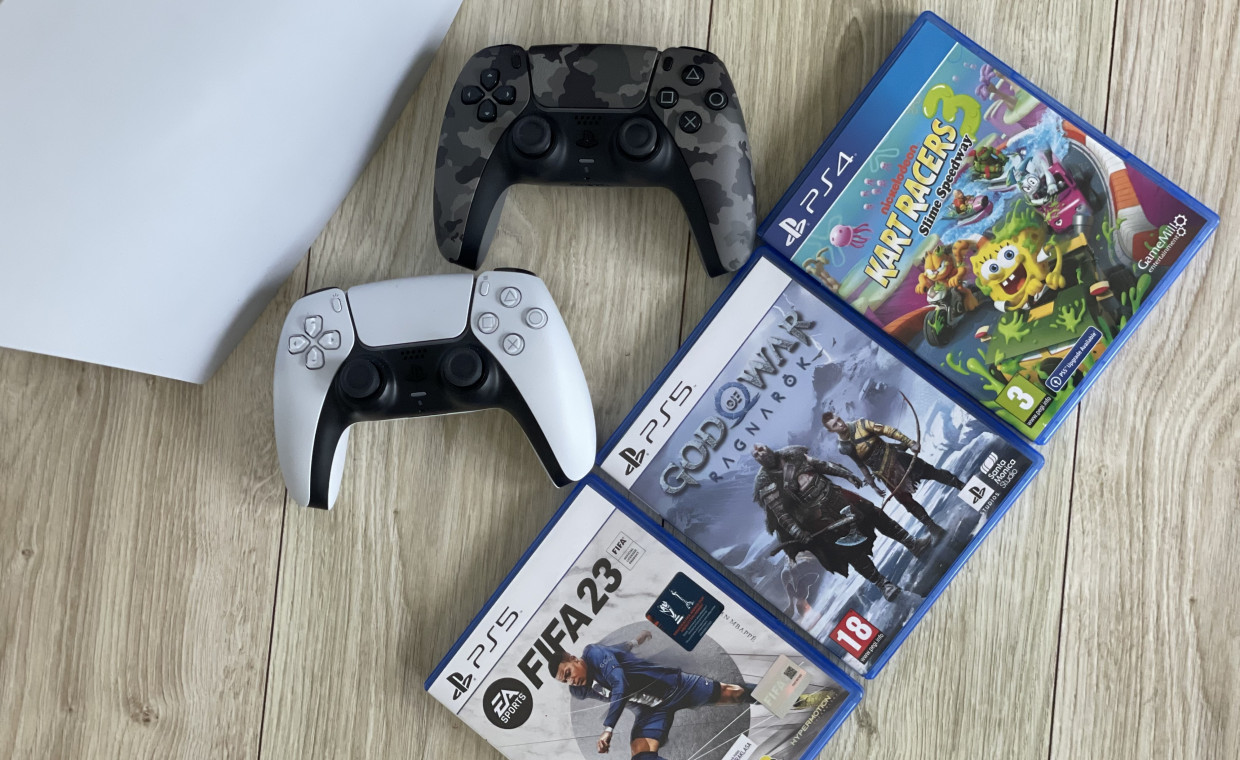 Gaming consoles for rent, Sony Playstation 5 Su 2 pulteliais rent, Kaunas