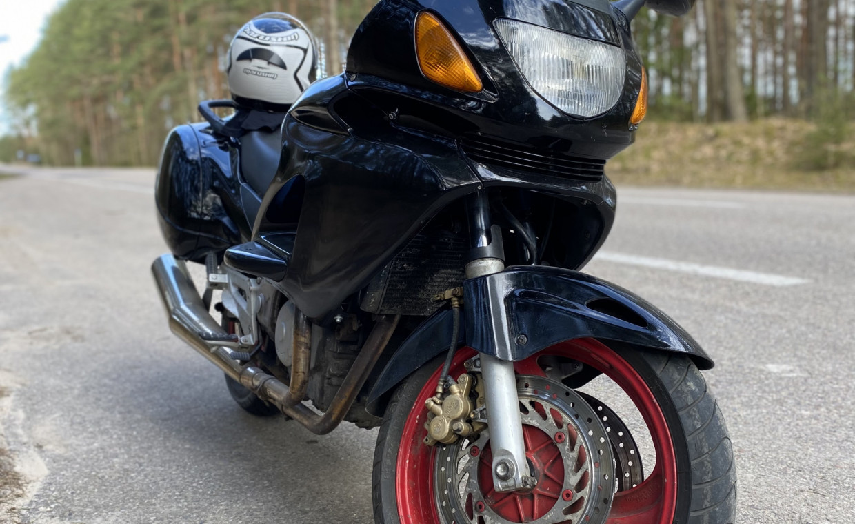 Motorcycles for rent, Honda Deauville NT 650 rent, Vilnius