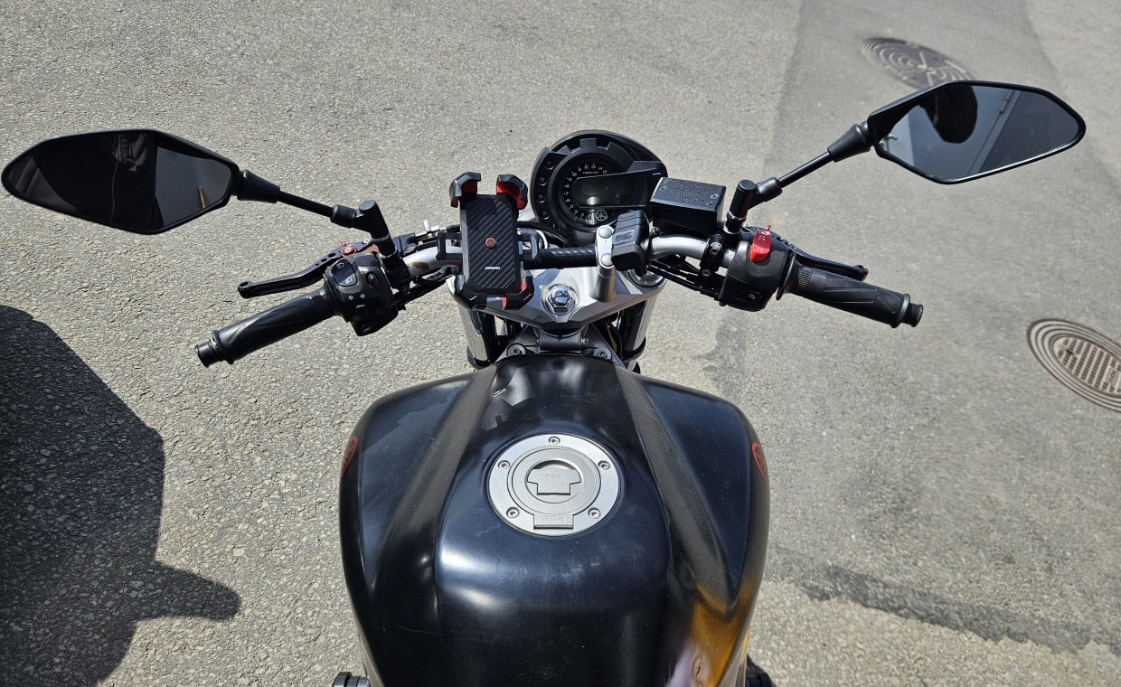 Motorcycles for rent, Yamaha FZ6 rent, Vilnius