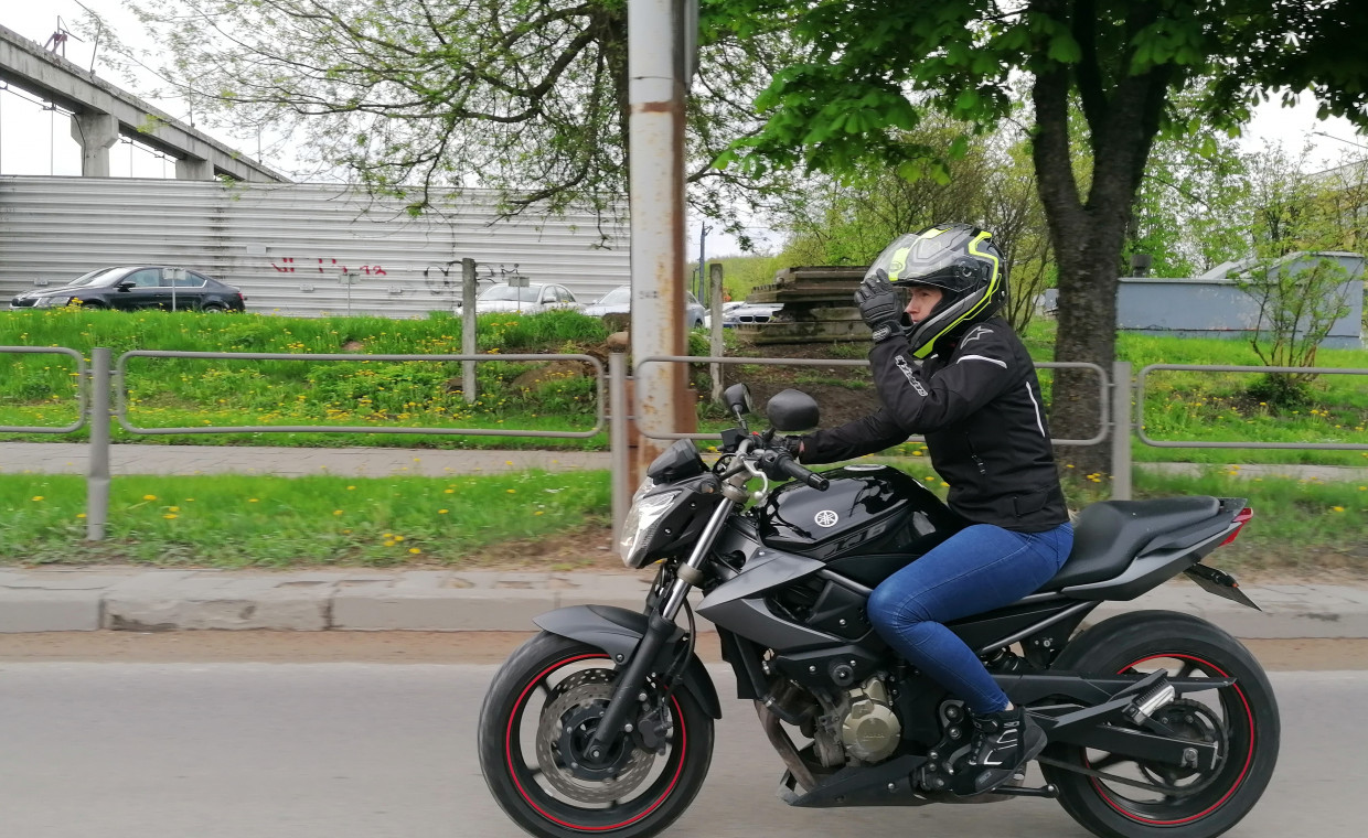 Motorcycles for rent, Yamaha XJ6 street rent, Vilnius