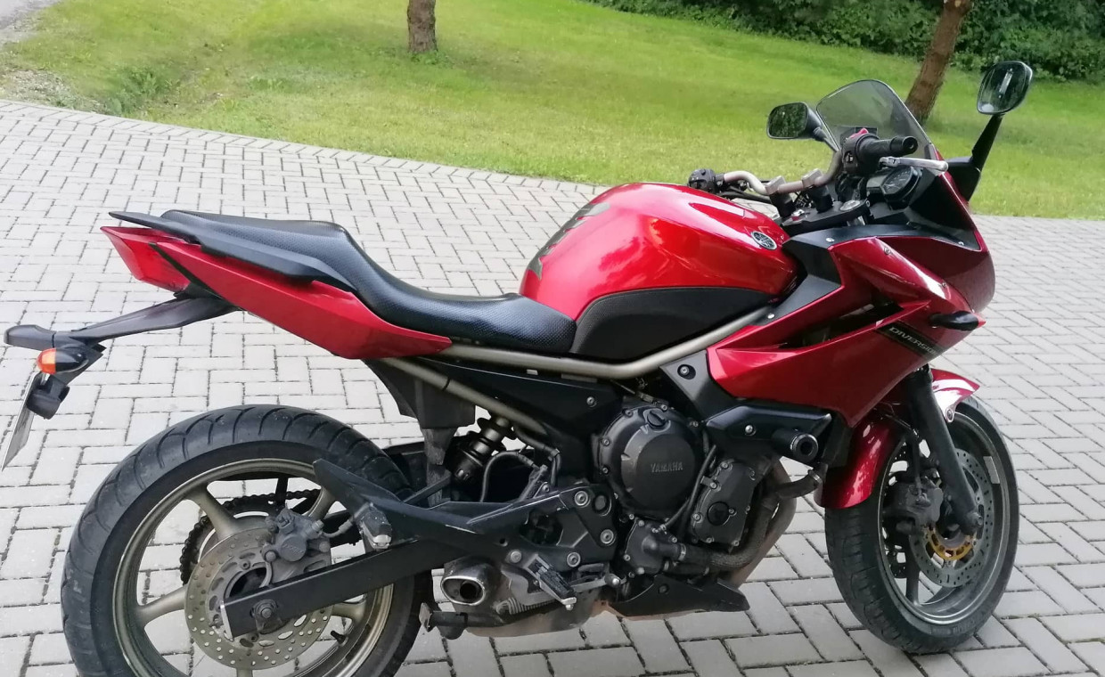 Motorcycles for rent, Yamaha XJ6 Diversion  street rent, Vilnius