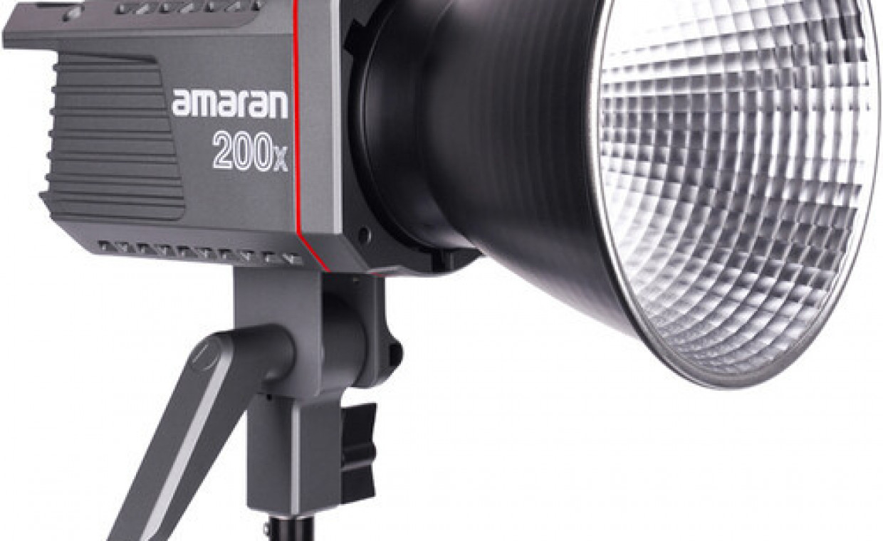 Photo studio equipment for rent, Amaran 200x Bi-Color (200w) rent, Kaunas