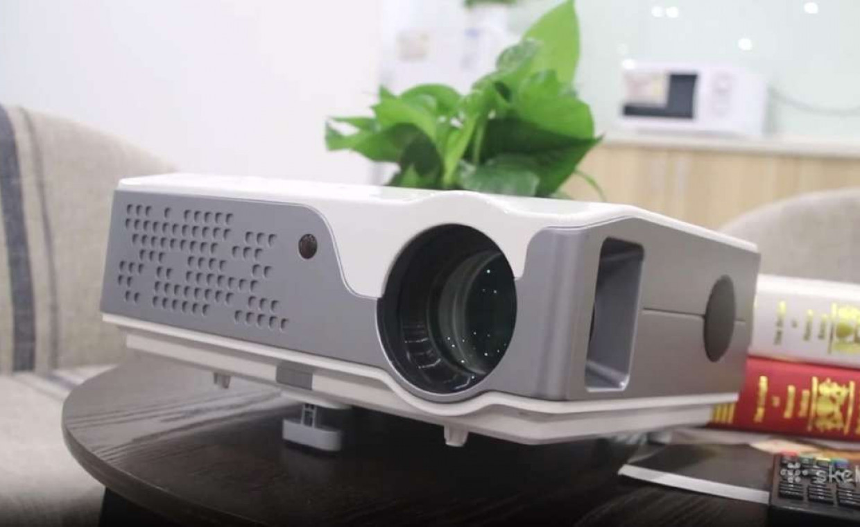 Projectors for rent, ThundeaL TD96 rent, Vilnius