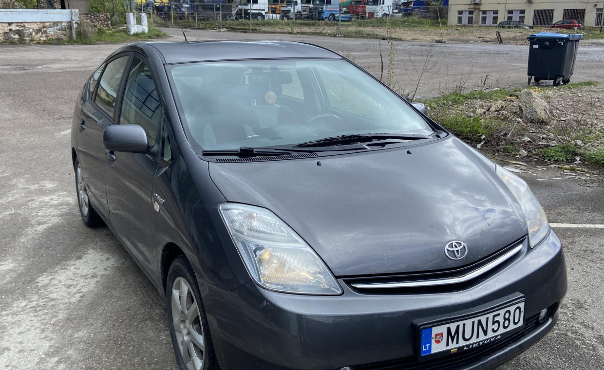 Car rental, Toyota Prius rent, Kaunas