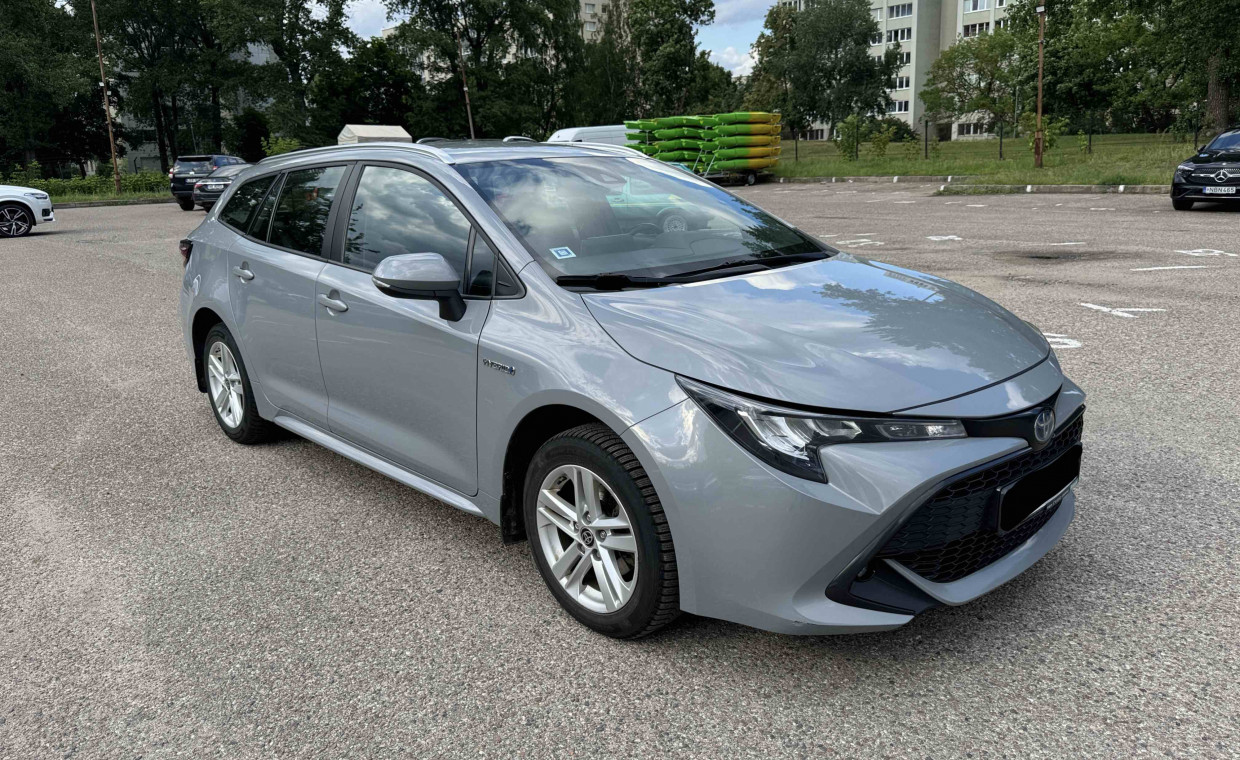 Car rental, Toyota Corolla Hybrid rent, Vilnius