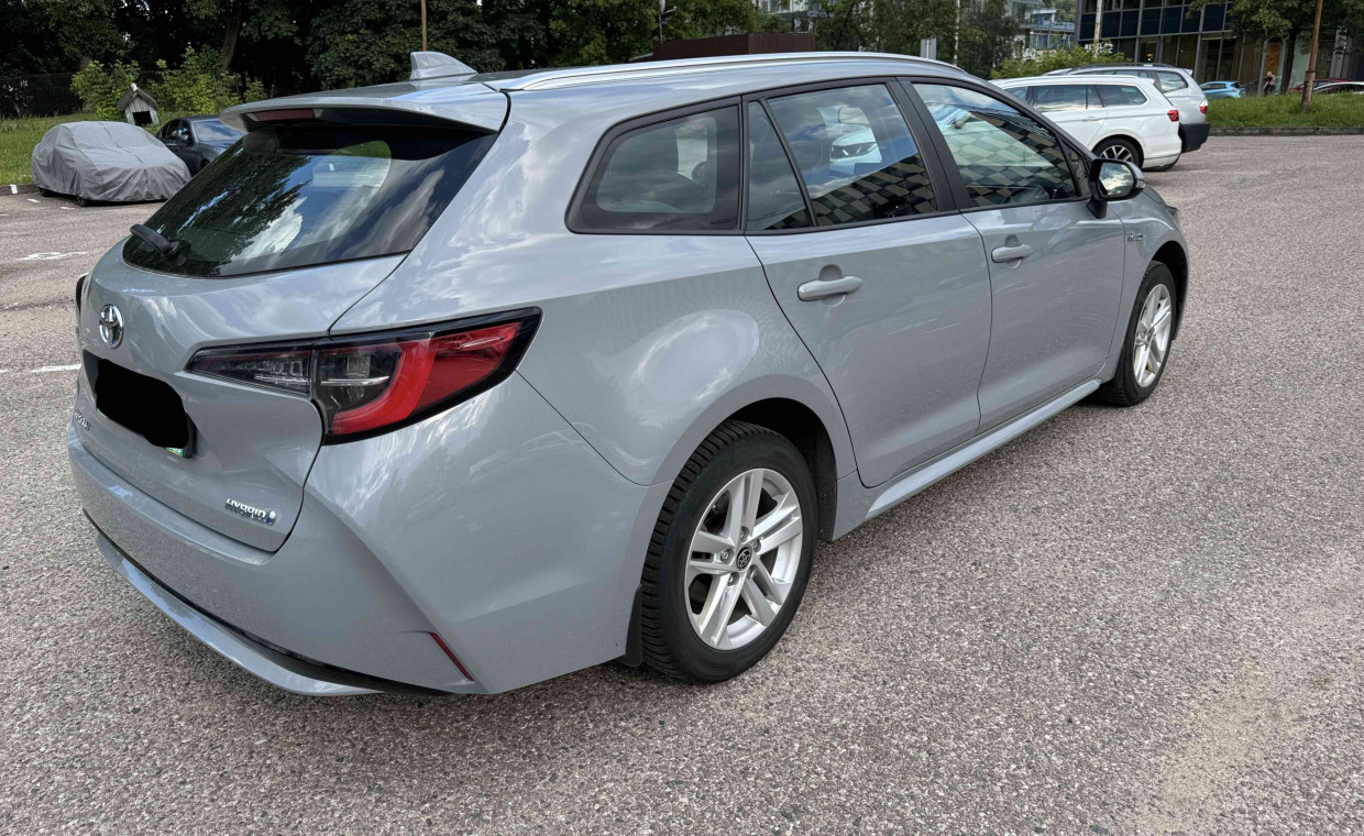 Car rental, Toyota Corolla Hybrid rent, Vilnius