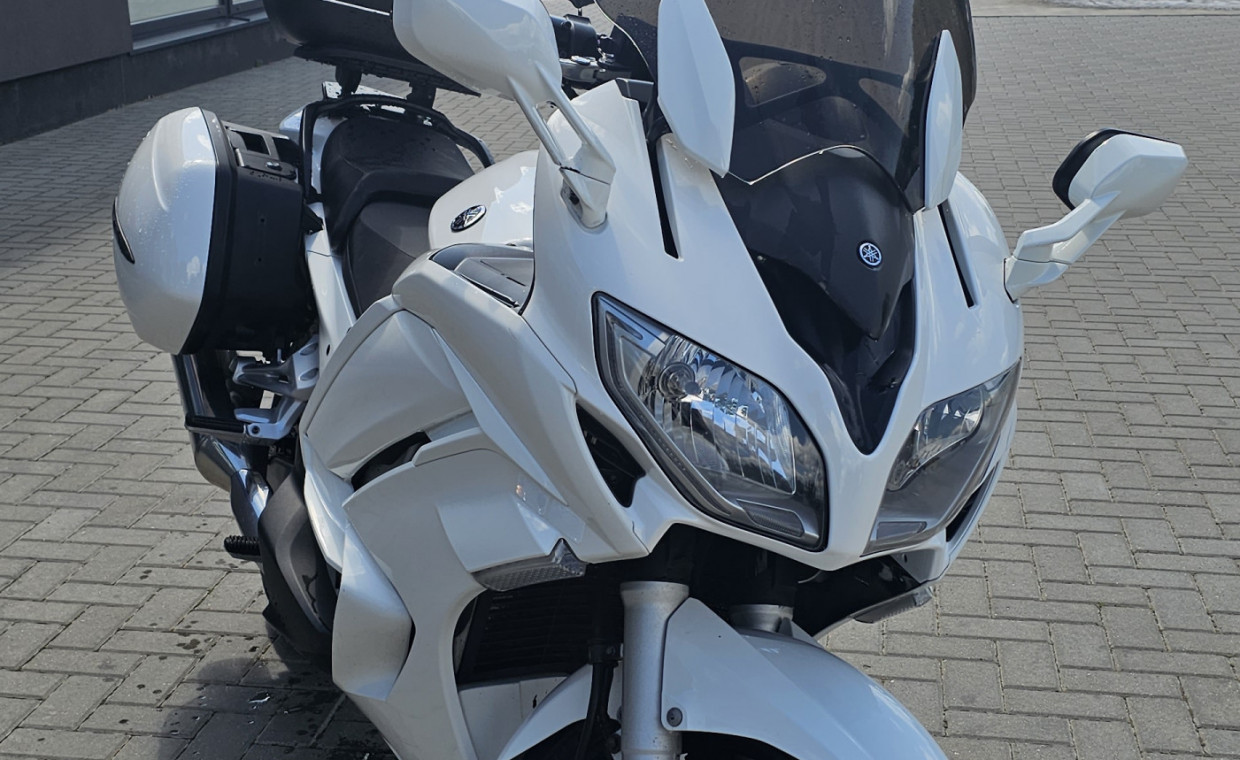 Motorcycles for rent, YAMAHA FJR1300 rent, Tauragė