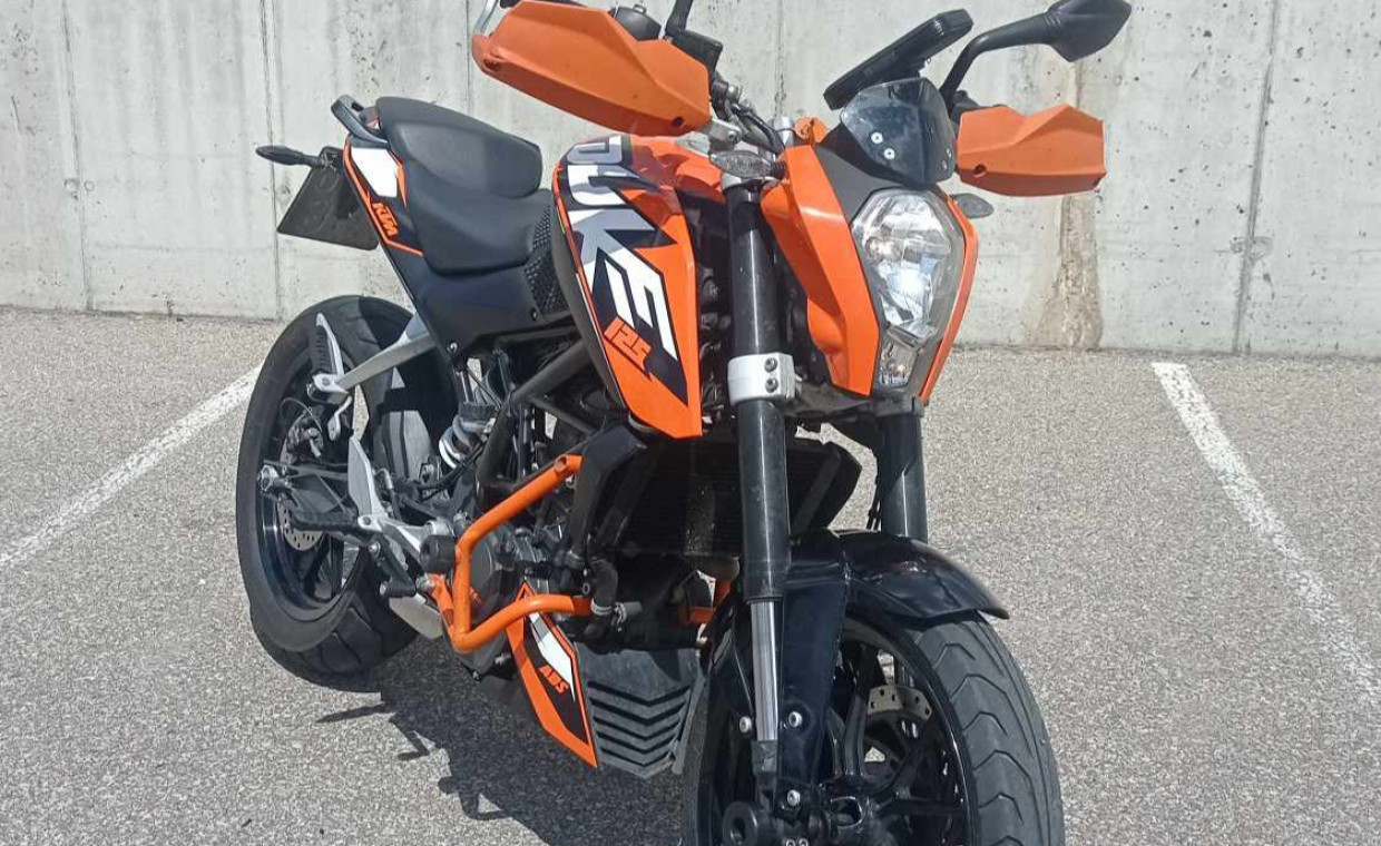 Motorcycles for rent, Motociklas KTM Duke 125 (A1 kategorija) rent, Vilnius