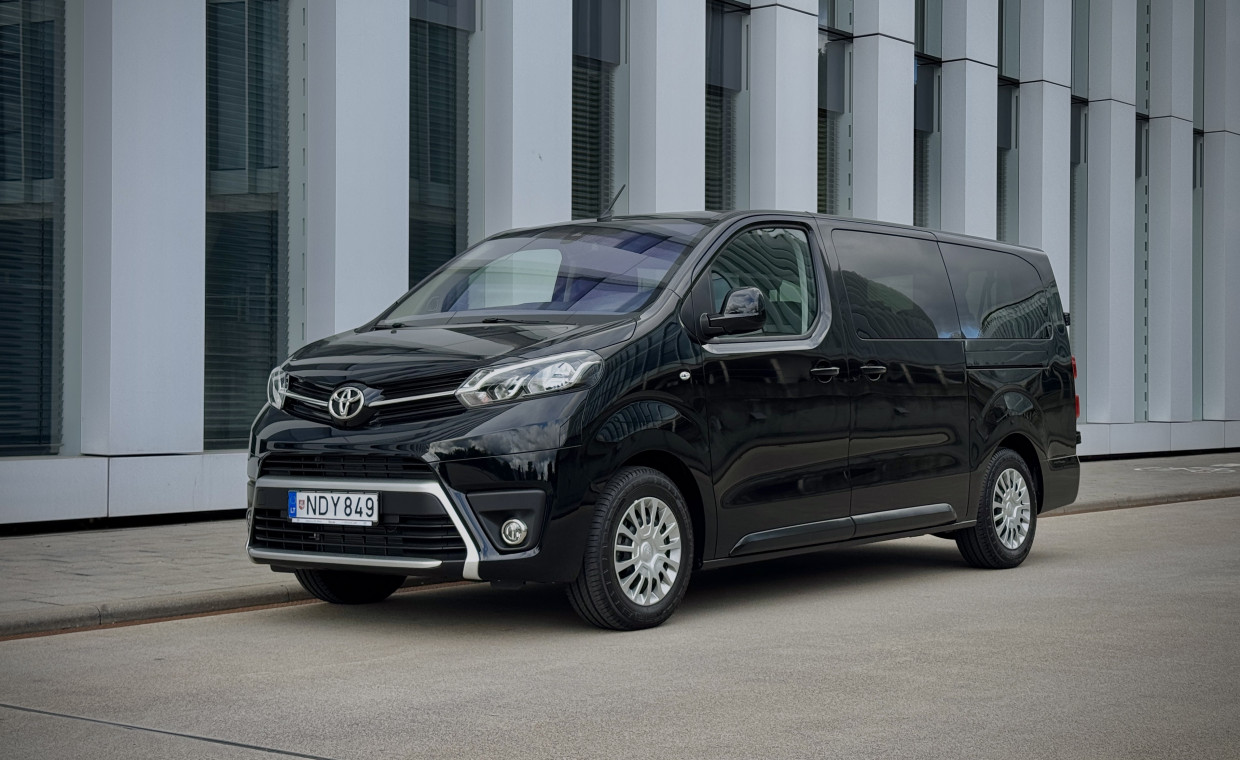 Vans and caravans for rent, Toyota Proace Verso mikroautobusas rent, Vilnius