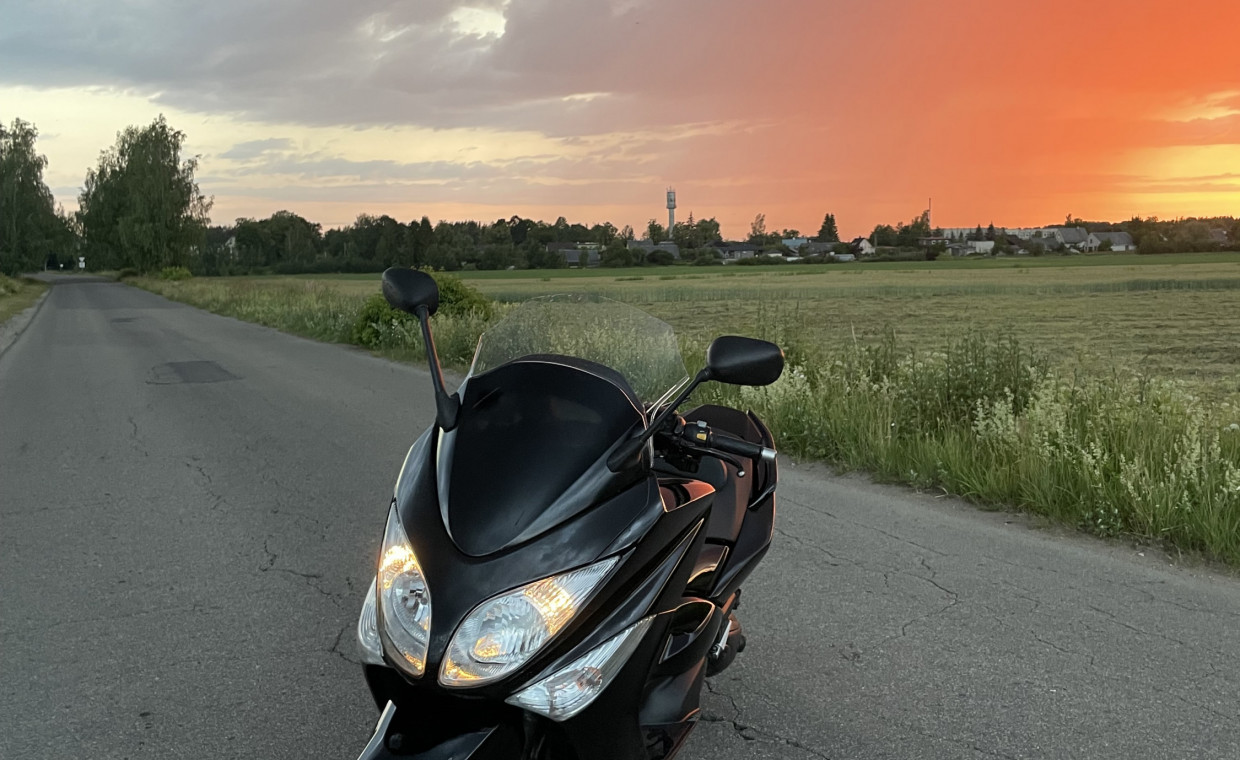 Motorcycles for rent, Yamaha TMAX rent, Panevėžys