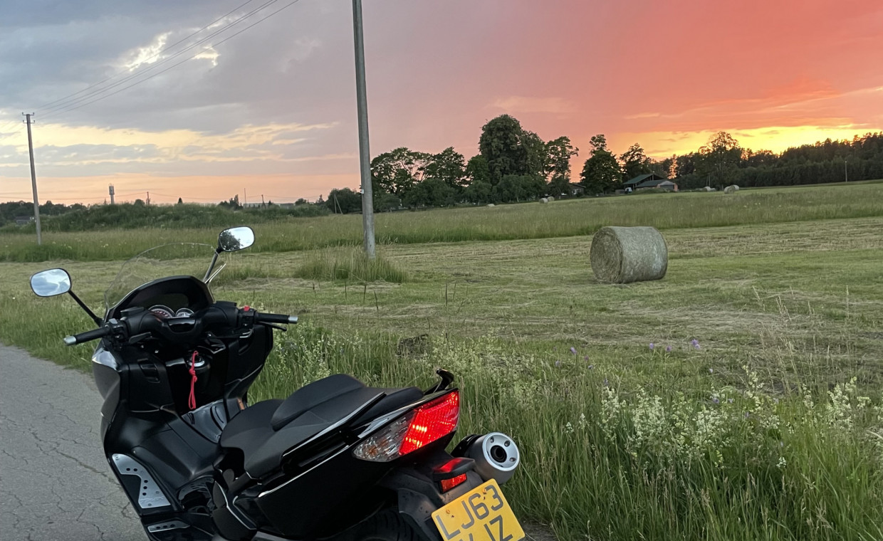 Motorcycles for rent, Yamaha TMAX rent, Panevėžys