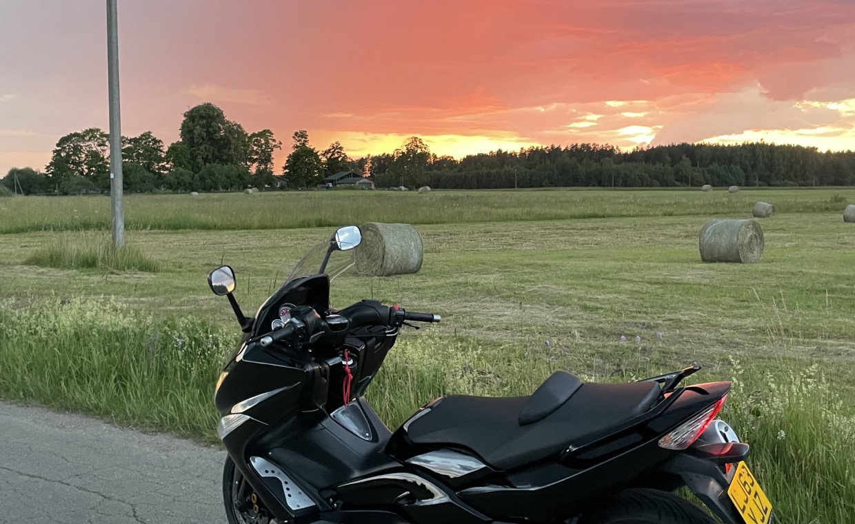 Motorcycles for rent, Yamaha TMAX rent, Panevėžys