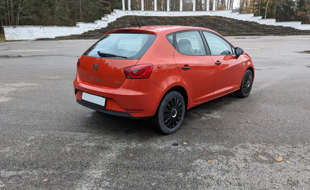 Car rental, Seat Ibiza, 2016 rent, Vilnius