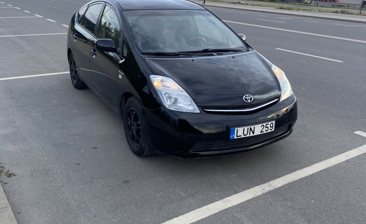 Car rental, Toyota Prius rent, Kaunas