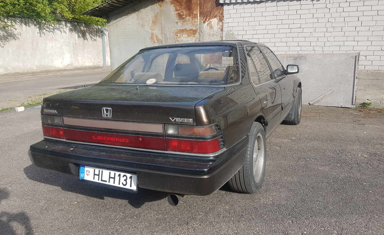 Car rental, Honda Legend, 1989, V6, Sedan rent, Vilnius