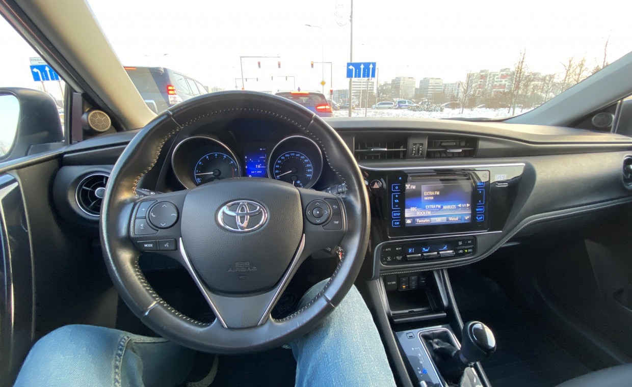 Car rental, Toyota Auris 2016 rent, Vilnius