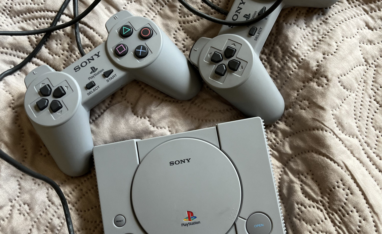 Gaming consoles for rent, Sony PlayStation Classic rent, Vilnius