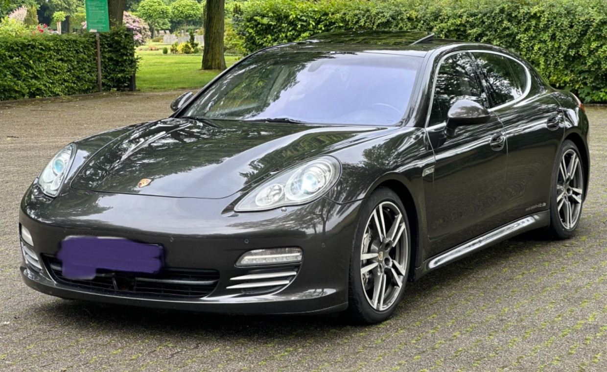 Car rental, Porsche Panamera rent, Vilnius