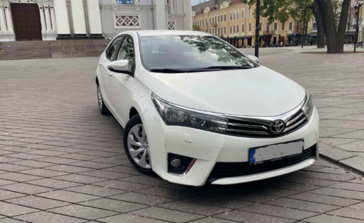 Car rental, Toyota Corrola, 2014 rent, Kaunas