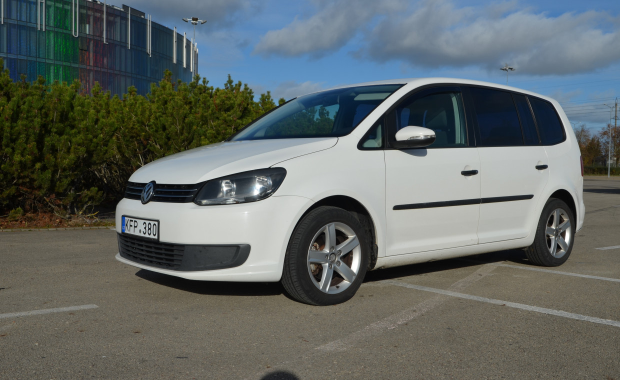 Car rental, Volkswagen Touran rent, Šiauliai