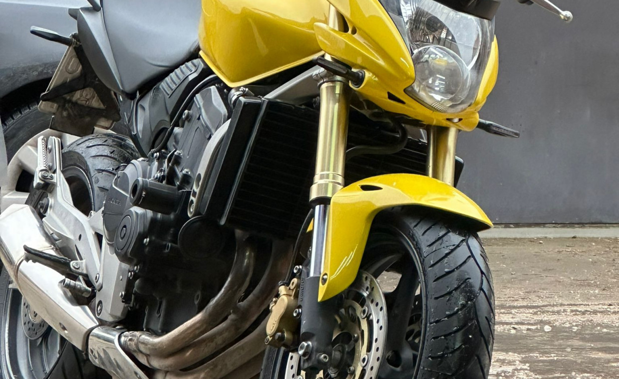 Motorcycles for rent, Honda Hornet 600 rent, Vilnius