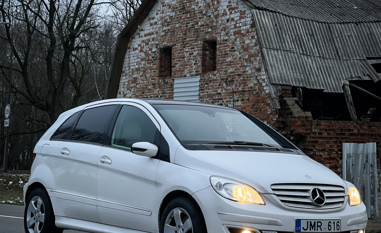 Car rental, Mercedes Benz B180 Automatinė, Dyzelis rent, Kaunas