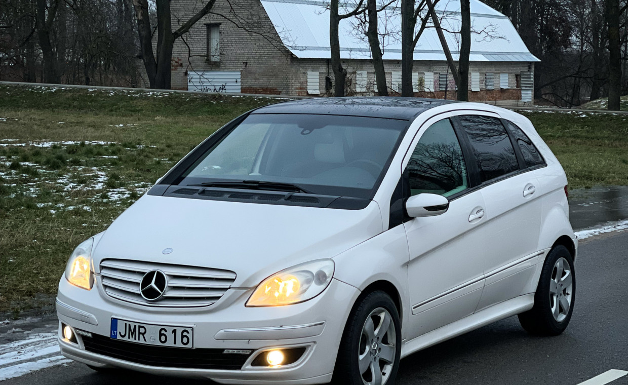 Car rental, Mercedes Benz B180 Automatinė, Dyzelis rent, Kaunas