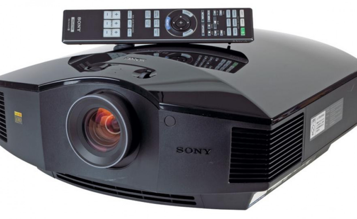 Projectors for rent, NAMU KINO PROJEKTORIUS SONY BRAVIA rent, Vilnius