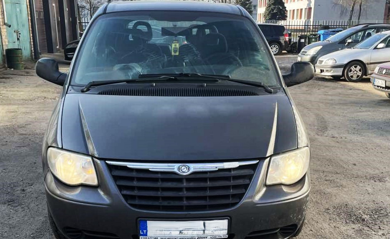 Car rental, Nuomojamas Chrysler Voyager rent, Vilnius