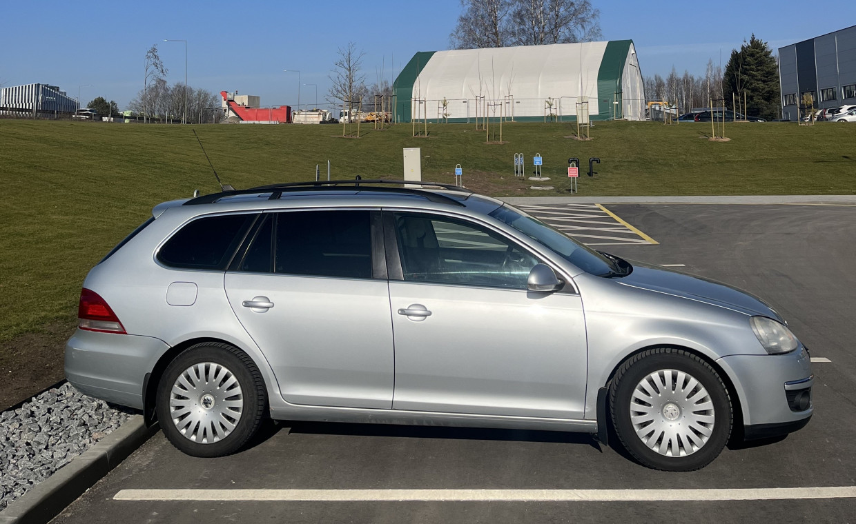 Car rental, Volkswagen JETTA, 2010 rent, Vilnius