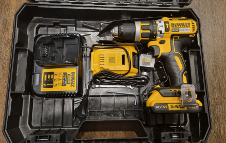 Smuginis suktukas dewalt DCD795D2