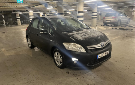 Toyota Auris, automobilių nuoma