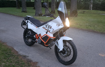 KTM ADVENTURE 990