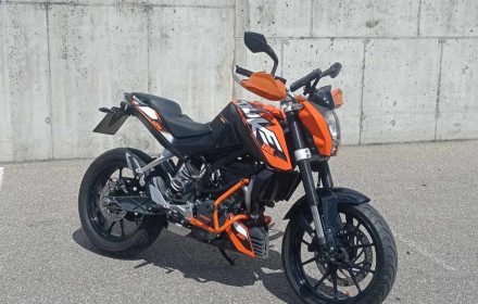 Motociklas KTM Duke 125 (A1 kategorija)