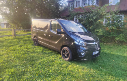 Opel Vivaro 9 vietų automobilis