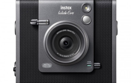 Fujifilm Instax Wide Evo